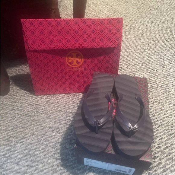 Tory Burch Shoes - NWB Tory Burch Kira Thin Flip Flops, Size 8 Color Deep Purple 502
